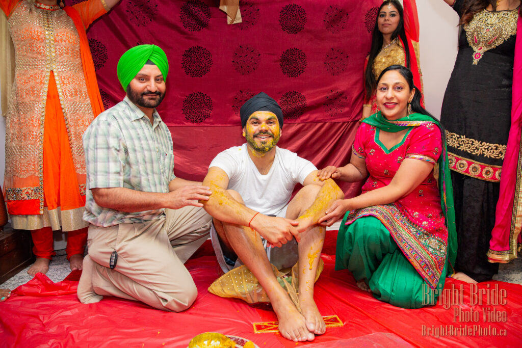 haldi, party, tumeric, sandalwood, indian, hindu, sikh, weddin, tradition, brightbridephoto, brightbride, photography, edmonton, calgary, banff, canmore