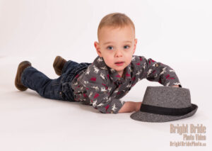 Read more about the article R. & K. & M. – Studio Family Session