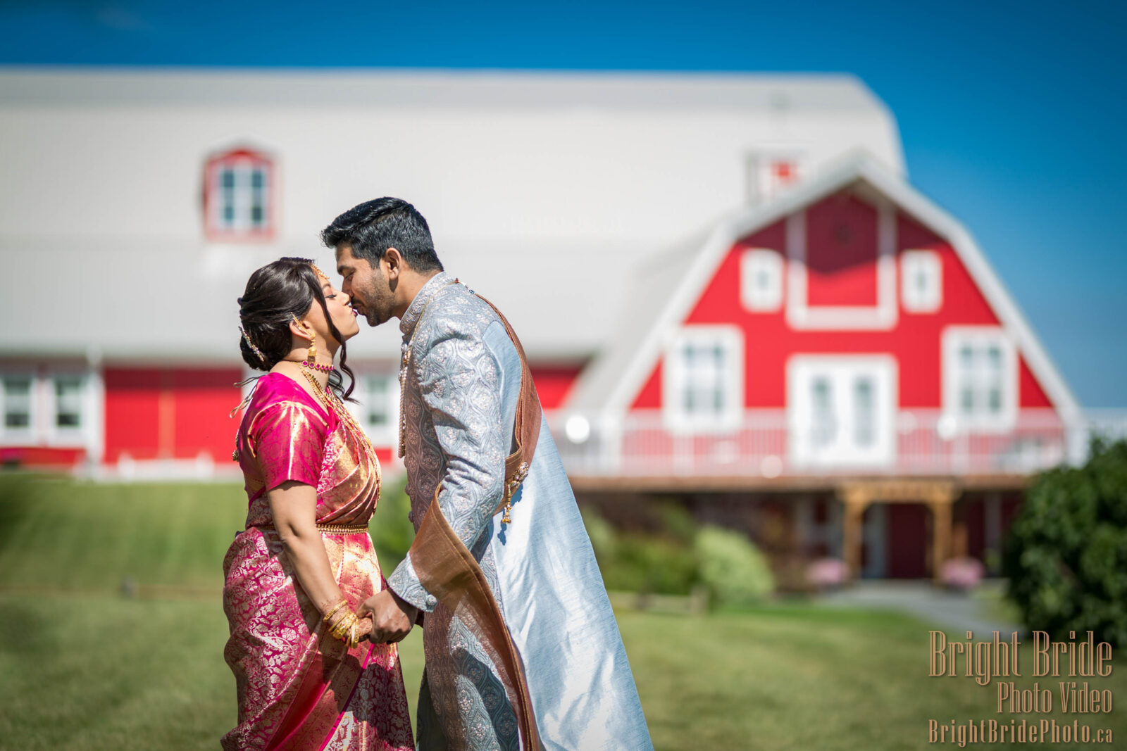 Bright Bride Photo Video - Wedding Photography - S&K Cremona - First Look