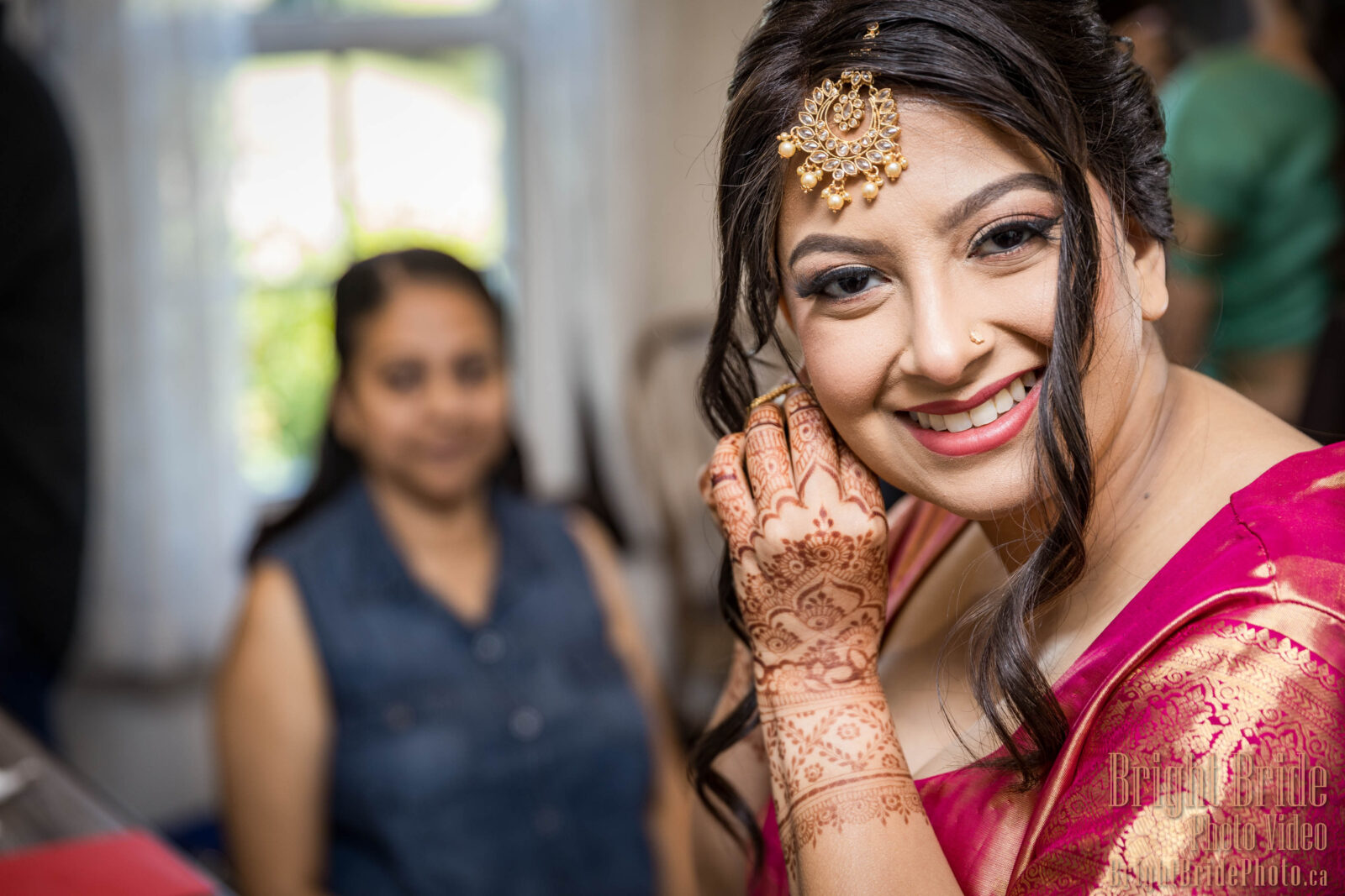 bright bride photo video wedding photography S&K Cremona getting ready